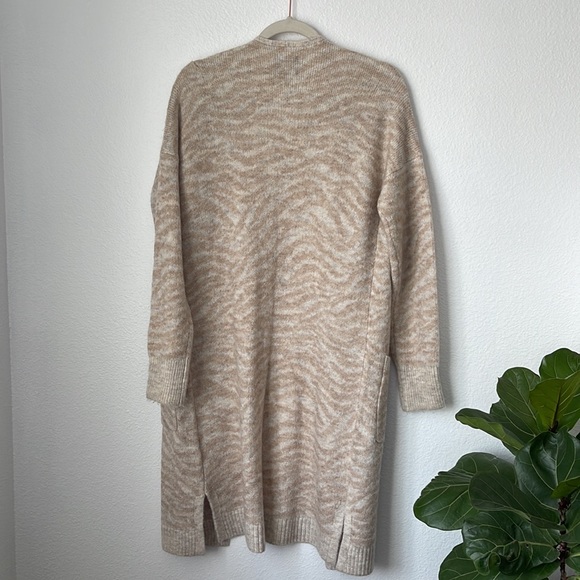 Abercrombie tan zebra stripe pocket cardigan - Picture 4 of 4